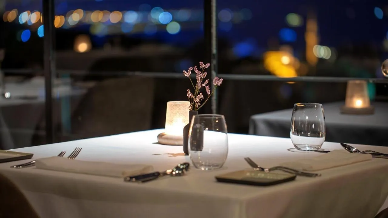 Hotel Tomtom Suites Istanbul